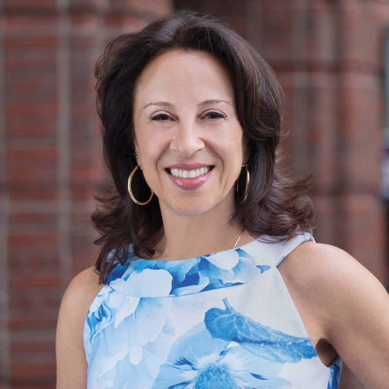 Distinguished Journalist-in-Residence Maria Hinojosa Receives Edward R ...